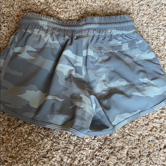 Athleta Girls Shorts - Picture 4 of 6